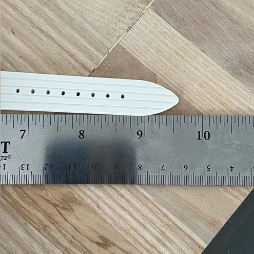 Bulova Ladies Chronograph Style Watch Silver Dial Rose Gold Case Date Dial