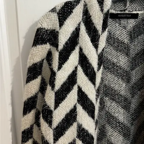 August Silk  Chevron Eyelash Open Cardigan Bolero White Black Size M