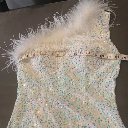 White Short Feather Sequin One Shoulder Prom Party Dress CorsetBack Size 12 NWOT