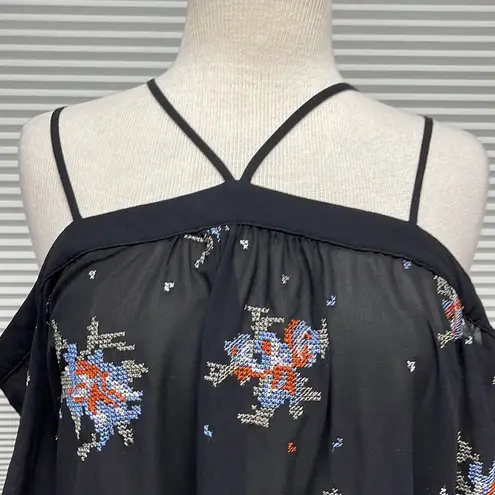 Ro & De  NWT Black Strappy Floral Embroidered Open Shoulder Top Size Medium