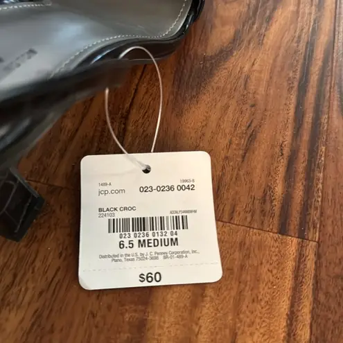 Worthington  NWT Crocodile Open Toe Heels Size 6.5