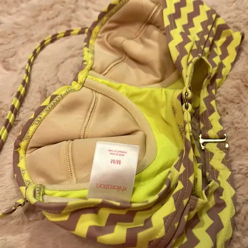 Xhilaration Bikini Top in size M