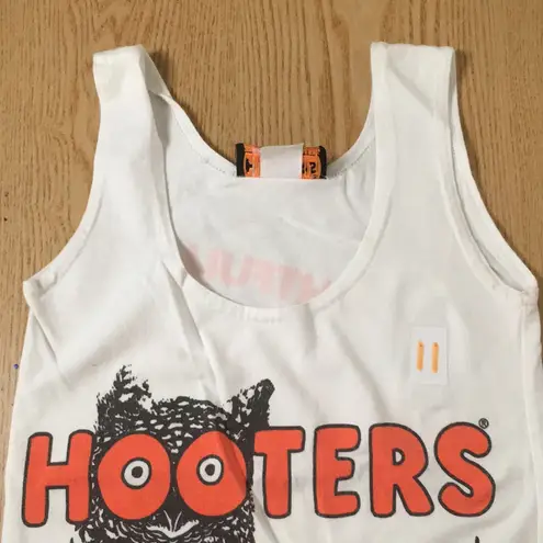 Hooters B62 #11 Girl Worn Uniform Tank From Charlotte North Carolina Xs