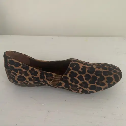 Born Animal Print Moccasin Slip On Shoes 6.5 Brown