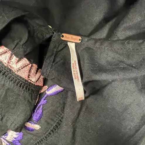 Free People  Pavlo Embroidered Smock Dress Black Purple Floral‎ Size XS