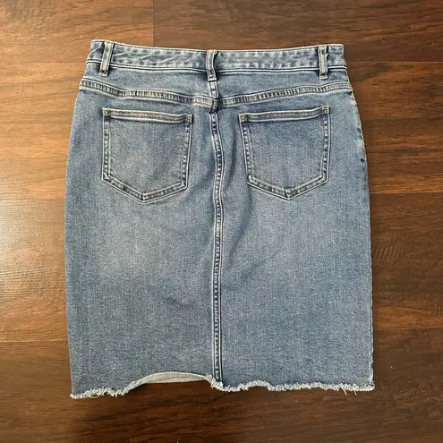 J. McLaughlin  medium wash denim skirt size 6