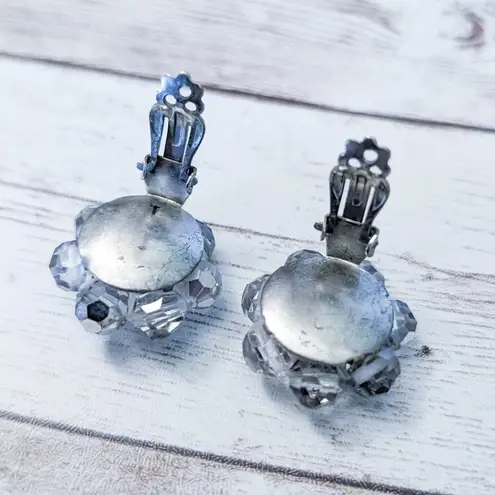 Vintage Clip On Earrings