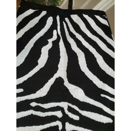 Hera Collection Boutique Black & White Acrylic Pencil Midi Skirt Size's S, M, L