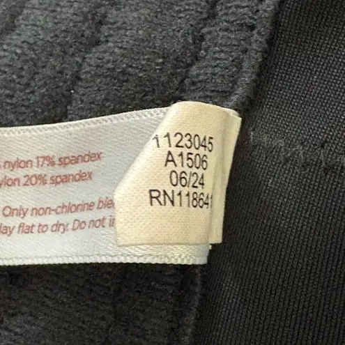 Cacique Lightly Lined No Wire Black Bra 44C Adjustable Straps Comfort Back Close