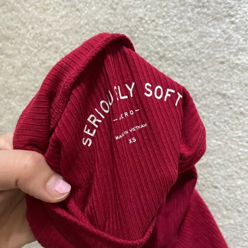 Seriously soft cropped top. Xs