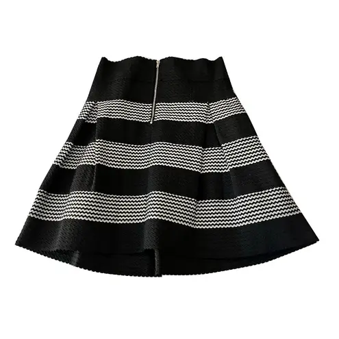 Petit Gâteau B&W Striped Mini Skirt Black Size M