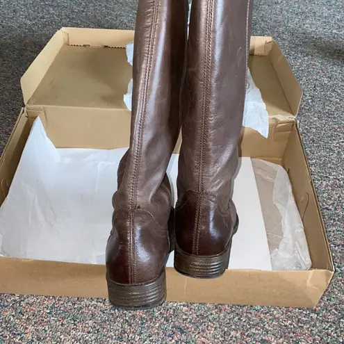 American Eagle  Women’s Tall Leather Boots Size 9.5-EUC