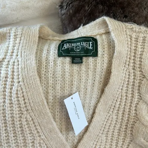 American Eagle NWT Aeo Oversized V-Neck cream cableknit chunky button down Cardigan sweater S​