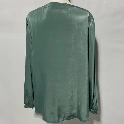 Denim & Co New Long Sleeve Shirred Yoke Henley Blouse Spruce Green Size Medium
