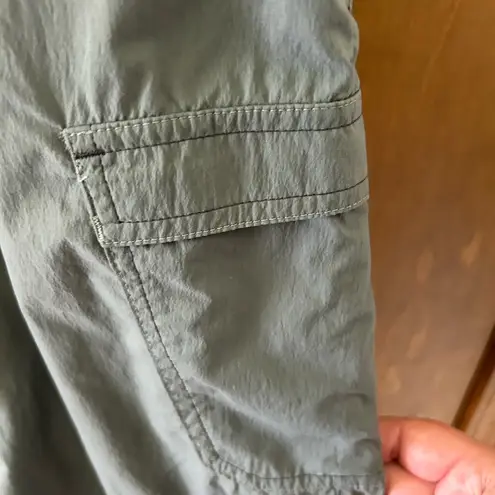 Arc’teryx Rampart Hiking Climbing Long Cargo Shorts. Size 10. Gray