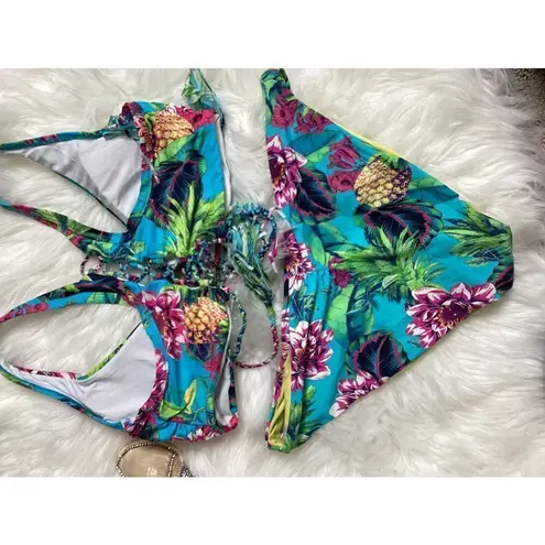 PilyQ New. floral lace up bikini set.