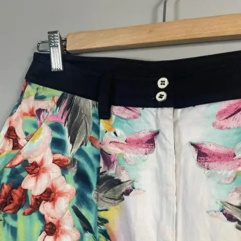 Revolve Line & Dot Tropical Shorts Women's Size Small Floral Beach Avery Pink