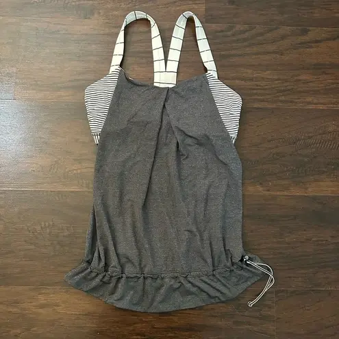 Lululemon  gray tank top w/ built in striped sports bra