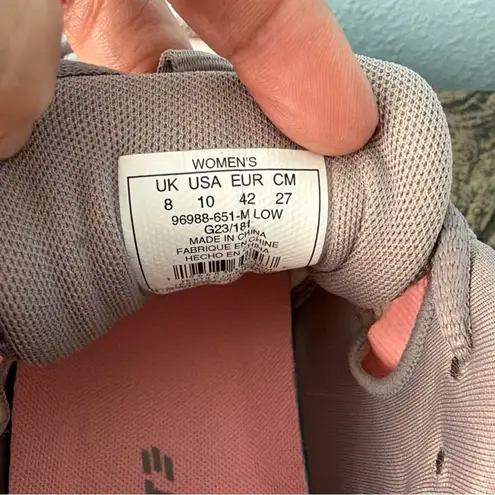 K-Swiss Women's Athletic Shoes in Pink and Gray