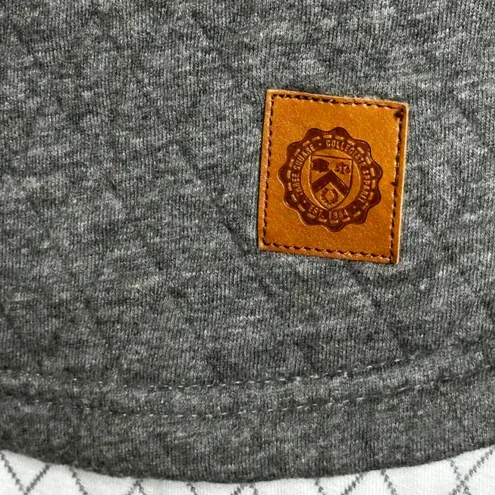 Three Square LSU Tigers Quilted Pullover Sweatshirt Women's XL Purple Accents Gray