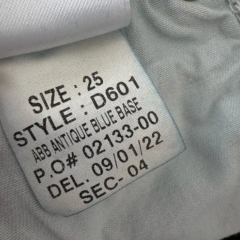 Frank & Eileen Cork Everyday Straight Leg Jeans Raw Hem in Antique Blue Size 25