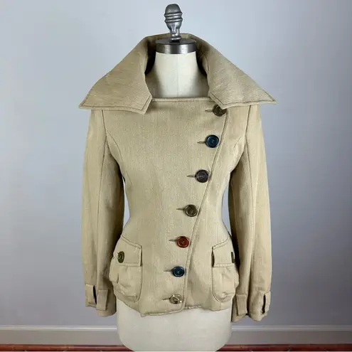 Casch by Gro Abrahamsson Moto