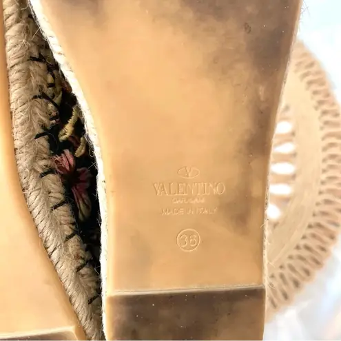 Valentino Garavani Butterfly-Embroidered Fabric Espadrilles in Black/Multi EU 36