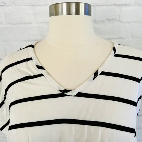 Elizabeth and James Top