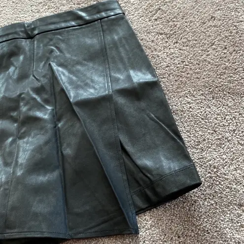 Iris  Faux Leather Skort SIZE L