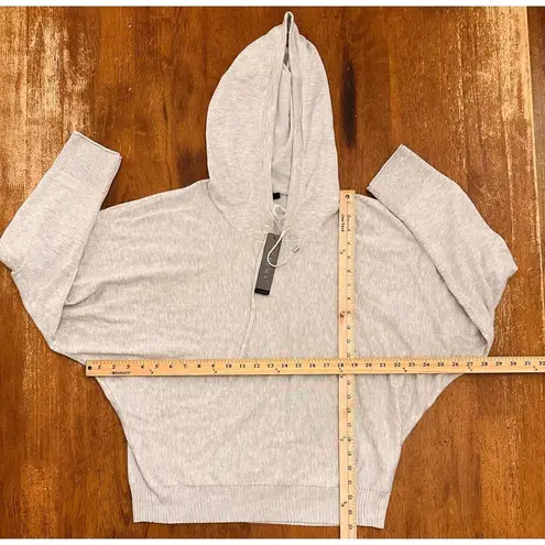 Cyrus NWT Light Gray Hoodie Sweater Size XL