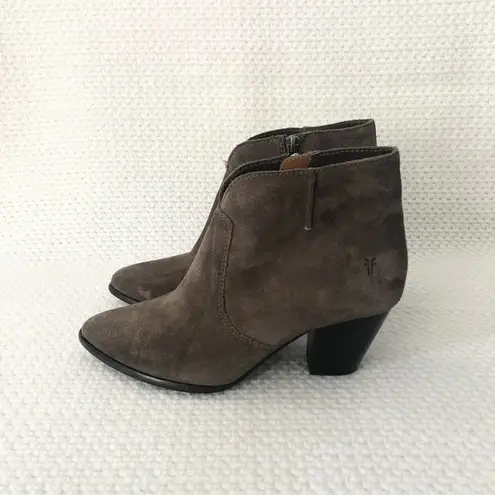 Frye  JENNIFER Brown Grey Suede Pointed Stacked Heel Dress Ankle Boots 6