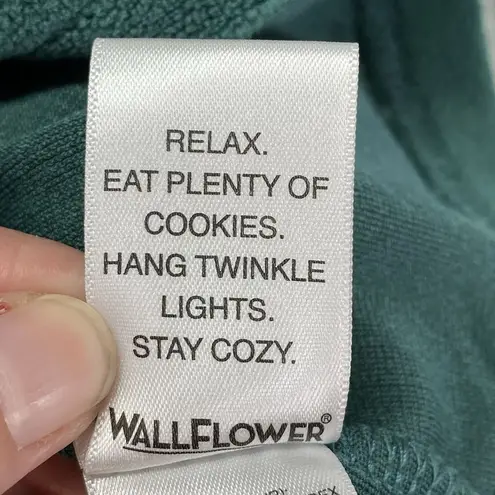 WALLFLOWER Sweatshirt Jr's Size Small Green Christmas HO HO HO Pullover NWOT