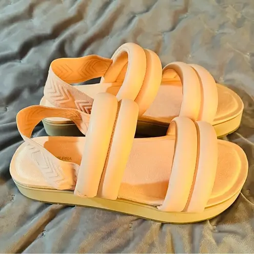 Koolaburra BY UGG ANIDA Puffy Quilted Faux Leather Slide Sandal Apricot 9.5 NIB Orange