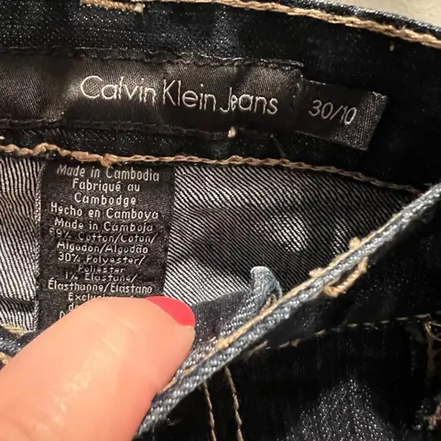 Calvin Klein dark wash skinny jeans with contrast stitching size 30/10 Blue