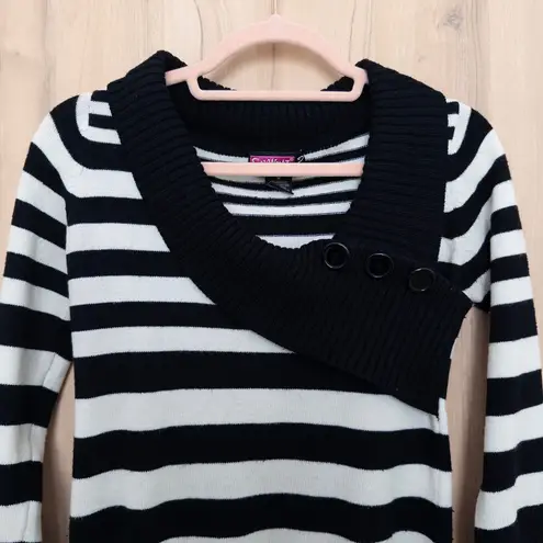Say What? VTG Y2K Say What Womens Sweater Size M Black White Striped Preppy 2000s Cozy