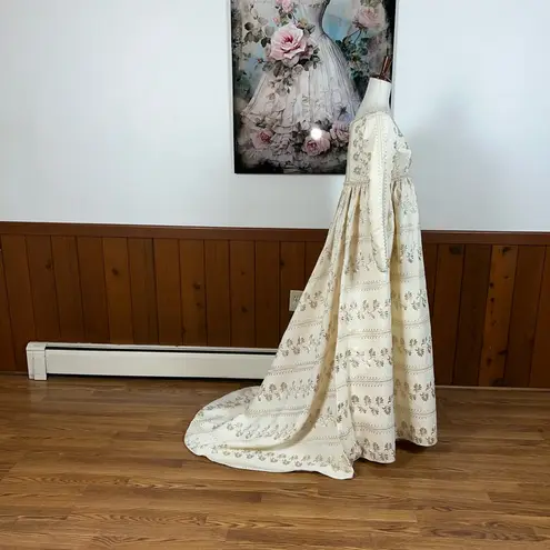 Rare Vintage 1960s/70s Victorian/Medieval Wedding Gown & Cathedral Length Veil! Size 12