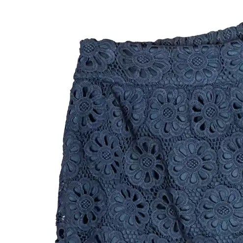 THML Crochet Lace Floral Shorts Pull On Navy Blue 100% Cotton Women Size Medium