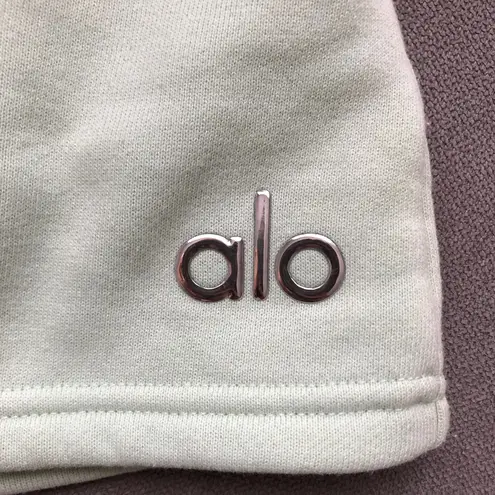 Alo Yoga Accolade Short Spearmint S