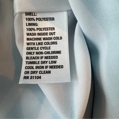 Crown & Ivy Women's Blue and White Geometric Sleeveless Shift Dress