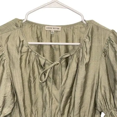 Moon River Womens Tie Front Puff Sleeve Ruffle Peplum Blouse Sage Green Large