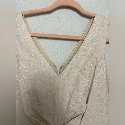 Badgley Mischka NWT Belle Cream Blush Floral Brocade Peplum Sheath Dress 10
