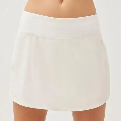 Outdoor Voices NWT  Hudson 4" Skort in White