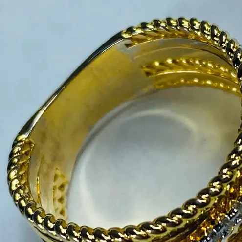 Fashion Ring Gold Tone Clear Rhinestone Accents Layered Twisted Rope Design Sz 8