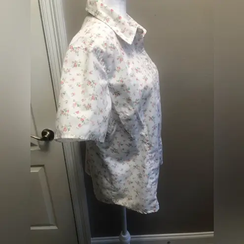 basic editions COPY - Vintage Button Up Blouse White Pink Roses Size Large