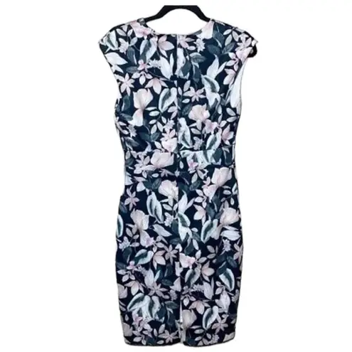 ✨ HP✨Alexia Admor V Neck Scuba Sheath Dress✨ White Size M