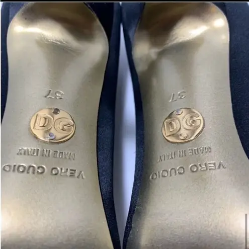 Dolce & Gabbana , baguette bow , black satin pumps, heels size 7