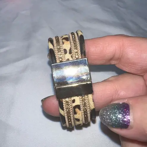 ARVATO Leopard Bracelets for Women (7.68”) Multilayer Wide Animal Cheetah Print Brown