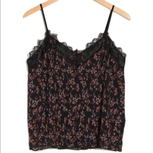 New Everleigh Lace Trim V