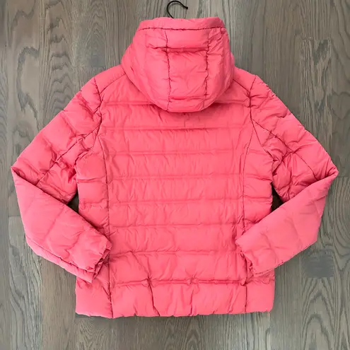 Uniqlo NWOT  Ultra Light Down Parka Hooded Puffer Jacket Pink Coral Rose Medium