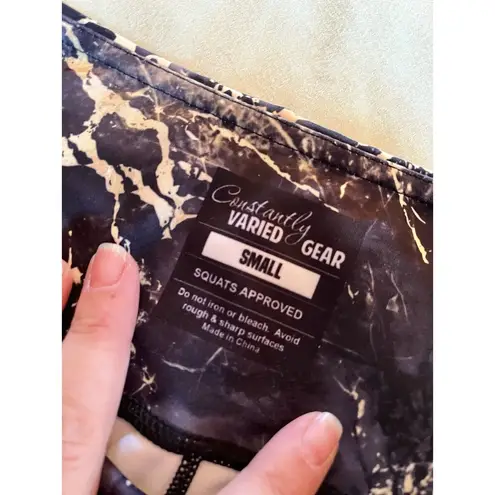 Constantly Varied Gear Leggings Women's sz S Gold Marble Squats Approved EUC Blue